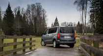 Тест драйв Peugeot Traveller 4x4  шутки в сторону