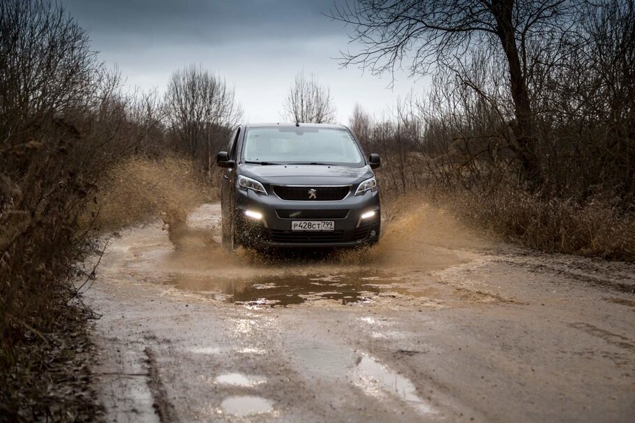 Тест драйв Peugeot Traveller 4x4  шутки в сторону