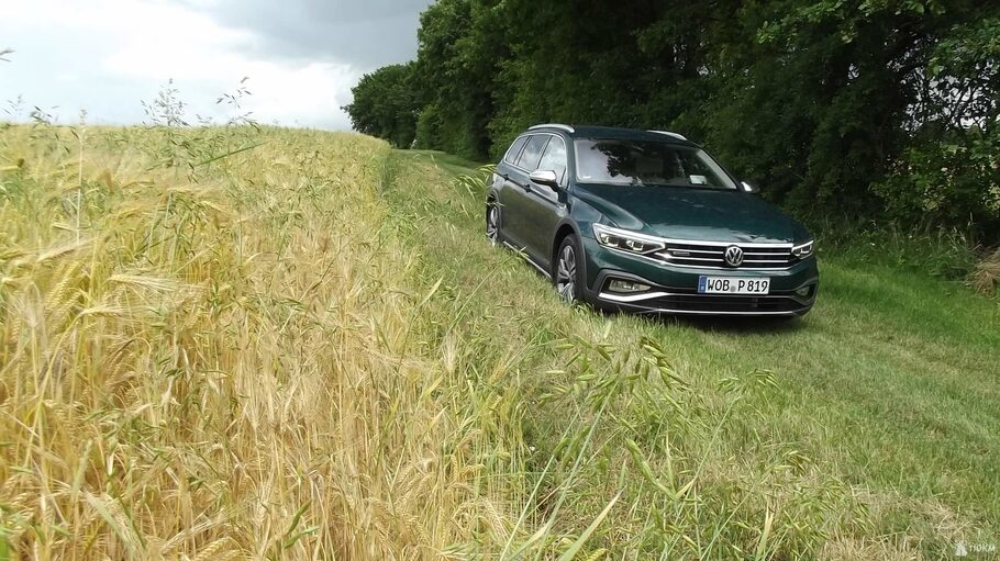 Тест драйв нового Volkswagen Passat  ветер совершенства