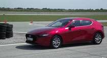 Тест драйв новой Mazda3  не родись красивой