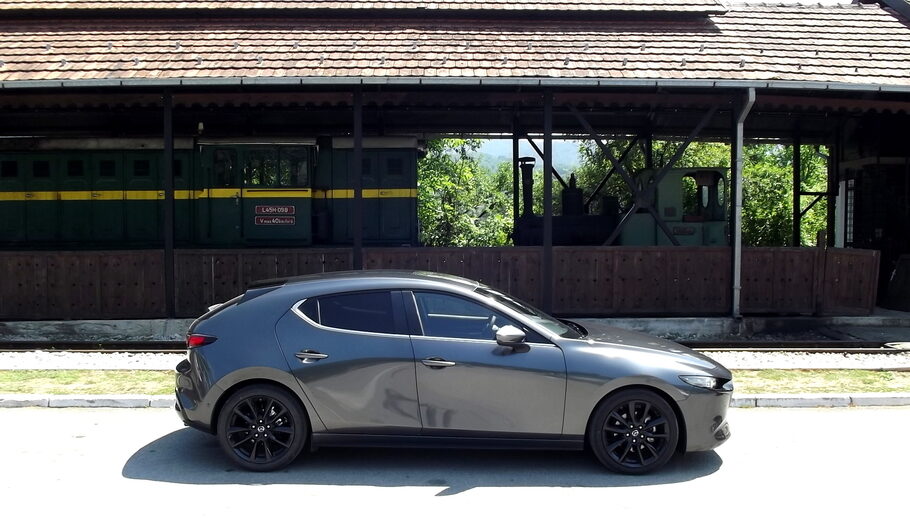 Тест драйв новой Mazda3  не родись красивой