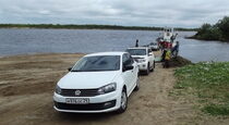 Тест драйв прокатного Volkswagen Polo  грозовой фон