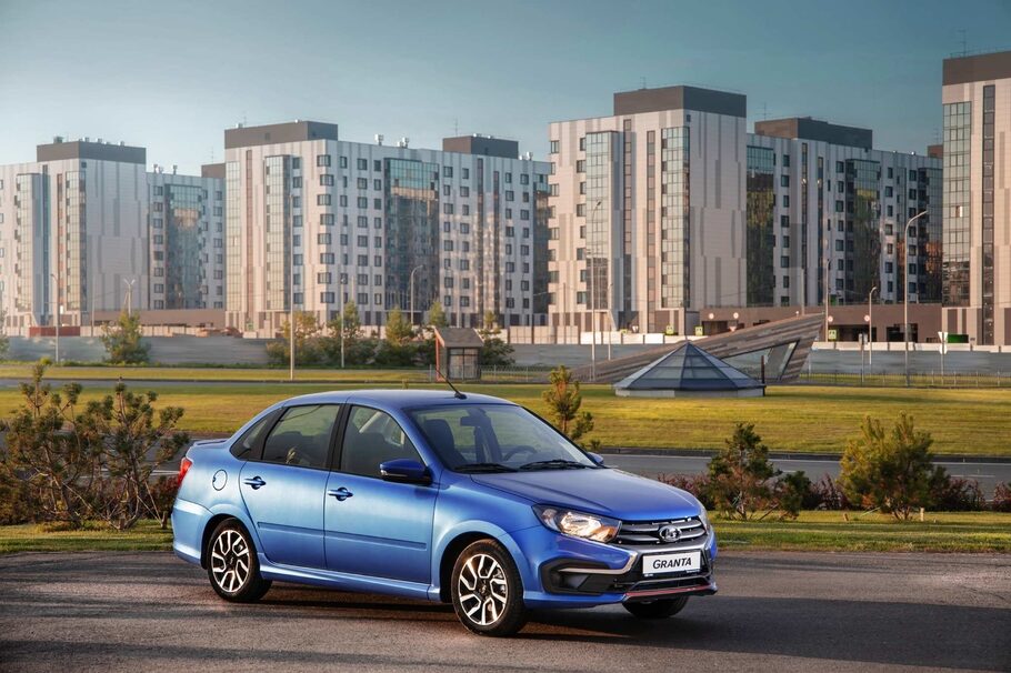 Тест драйв Lada Granta Drive Active  в поисках молодежи