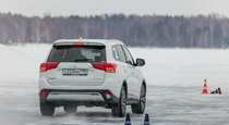 Тест драйв Mitsubishi Outlander GT  ввинчиваемся в поворот