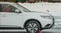 Тест драйв Mitsubishi Outlander GT  ввинчиваемся в поворот