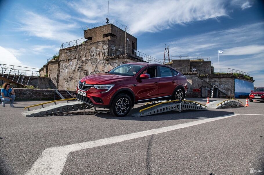 Тест драйв Renault Arkana  красавчик поневоле