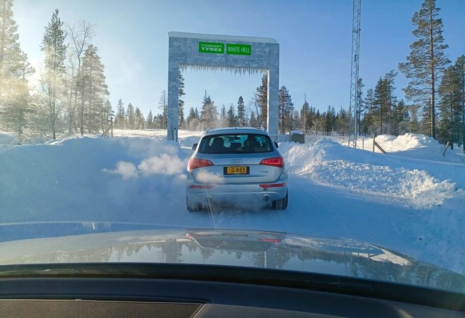 Секонд тест Audi Q5 Hybrid quattro  не сошлись характерами