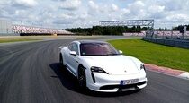 Тест драйв Porsche Taycan Turbo  иду на грозу