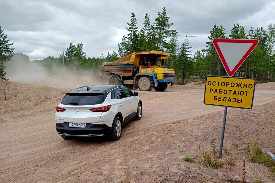 Тест драйв Opel Grandland X  кто на новенького